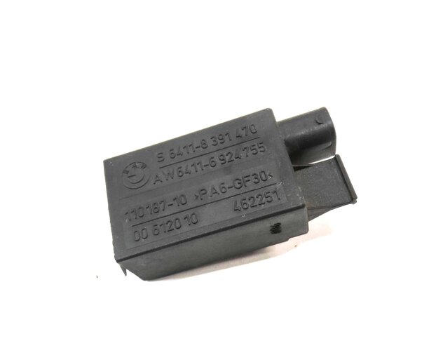 Thumbnail 3: 2006 LAND RANGE ROVER (L322) AUXILIARY AUX COOLING FAN SENSOR 64118391470