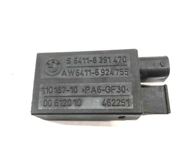 Thumbnail 4: 2006 LAND RANGE ROVER (L322) AUXILIARY AUX COOLING FAN SENSOR 64118391470