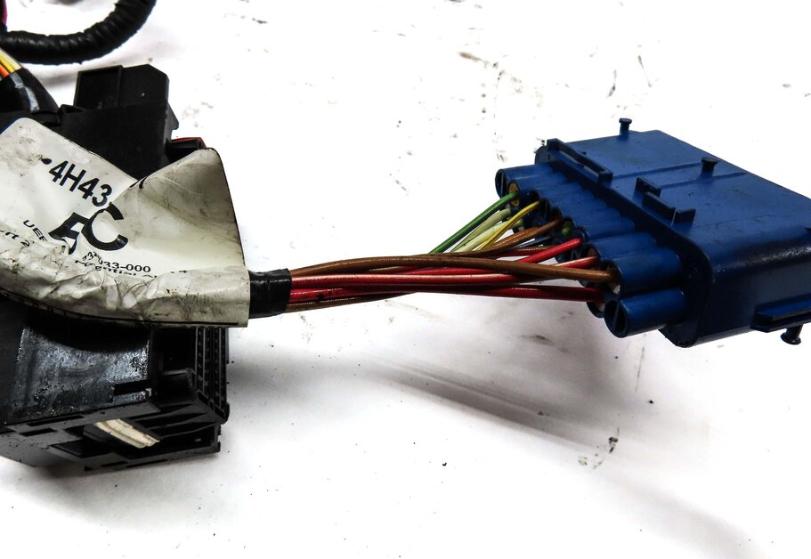 Thumbnail 6: 2006 LAND RANGE ROVER (L322) 4.4L ENGINE WIRE WIRING HARNESS 4H43-12B637-BC