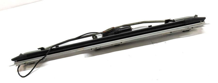 Thumbnail 3: 2011 MERCEDES C300 (W204) REAR WINDOW PRIVACY SUNSHADE ASSEMBLY w/ MOTOR