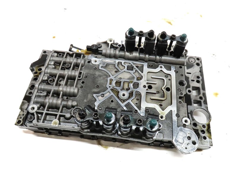 09-11 MB C300 (W204) AWD 4MATIC 272.9 A/T TRANSMISSION VALVE BODY w/o CONDUCTOR