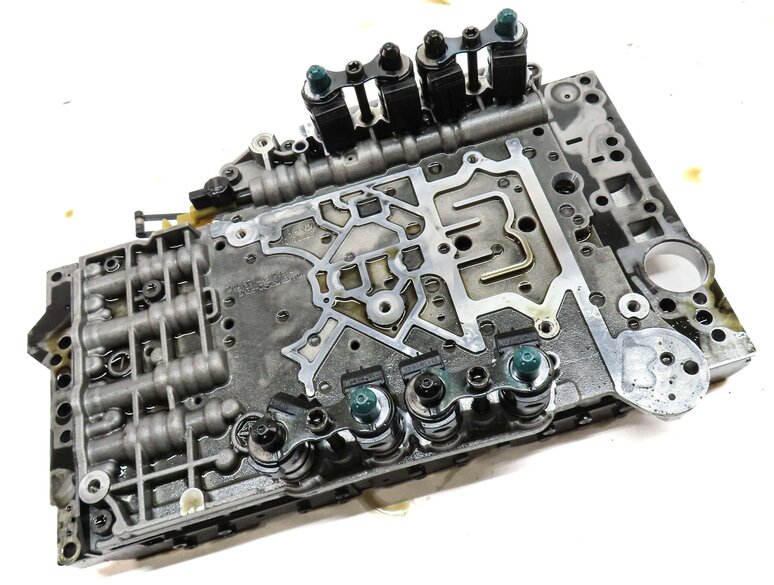 Thumbnail 3: 09-11 MB C300 (W204) AWD 4MATIC 272.9 A/T TRANSMISSION VALVE BODY w/o CONDUCTOR