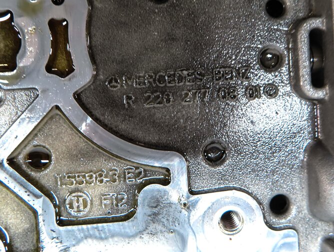 Thumbnail 4: 09-11 MB C300 (W204) AWD 4MATIC 272.9 A/T TRANSMISSION VALVE BODY w/o CONDUCTOR