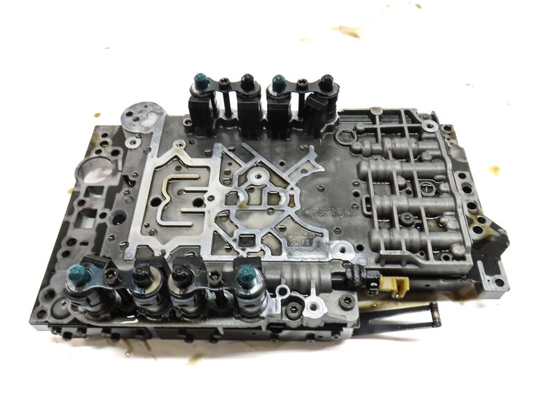 Thumbnail 5: 09-11 MB C300 (W204) AWD 4MATIC 272.9 A/T TRANSMISSION VALVE BODY w/o CONDUCTOR