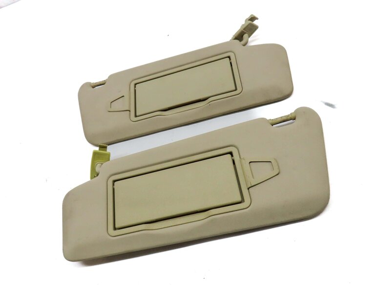 Thumbnail 3: 2008-2014 MERCEDES BENZ C-CLASS (W204) FRONT LEFT & RIGHT SUNVISOR SET (BEIGE)