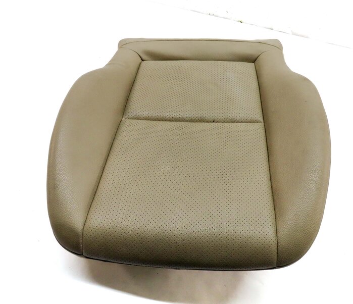 Thumbnail 2: 2011 MERCEDES C300 W204 FRONT RIGHT PASSENGER LOWER HEATED SEAT CUSHION (BEIGE)