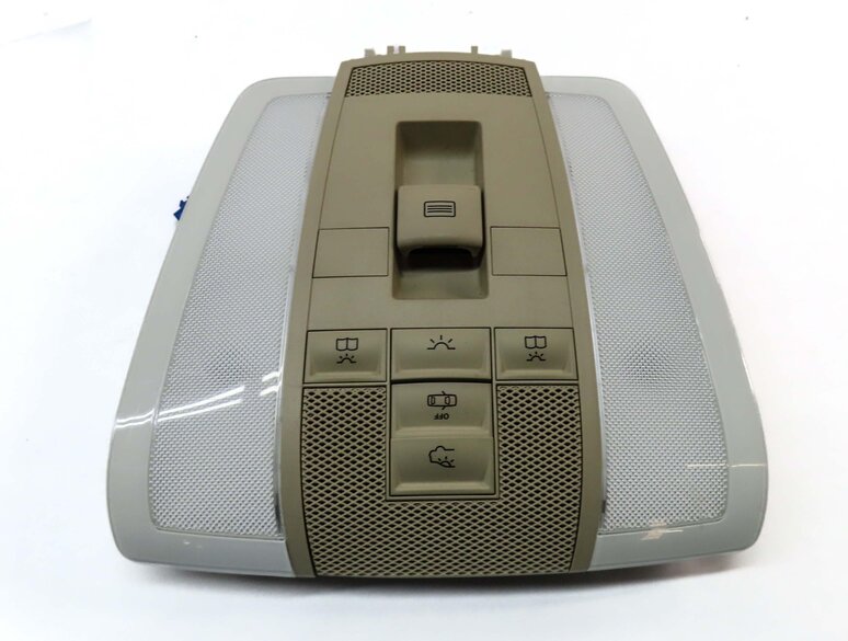 Thumbnail 4: 2011 MERCEDES C300 (W204) FRONT CENTER ROOF PRIMARY DOMELIGHT ASSEMBLY (BEIGE)