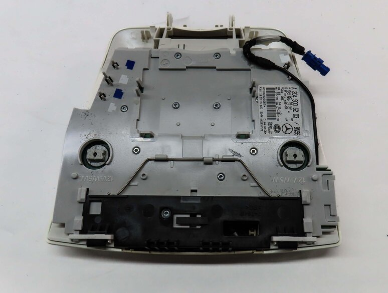 Thumbnail 5: 2011 MERCEDES C300 (W204) FRONT CENTER ROOF PRIMARY DOMELIGHT ASSEMBLY (BEIGE)