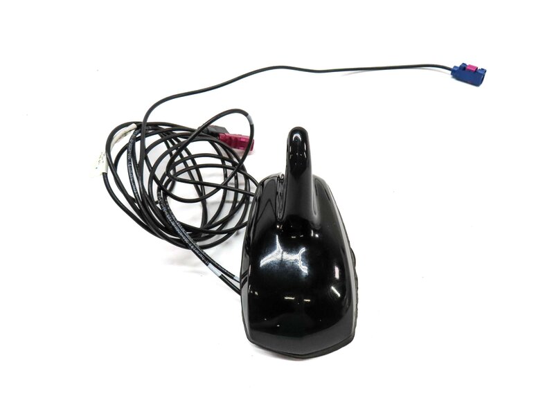 Thumbnail 2: 2008-2012 MB C350 C300 C63 C250 (W204) RADIO STEREO SHARK FIN ANTENNA (BLACK)