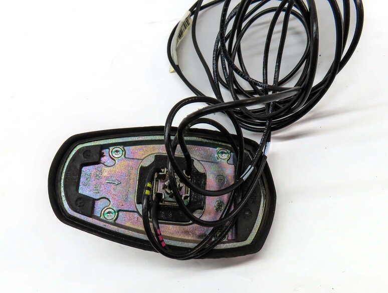 Thumbnail 6: 2008-2012 MB C350 C300 C63 C250 (W204) RADIO STEREO SHARK FIN ANTENNA (BLACK)
