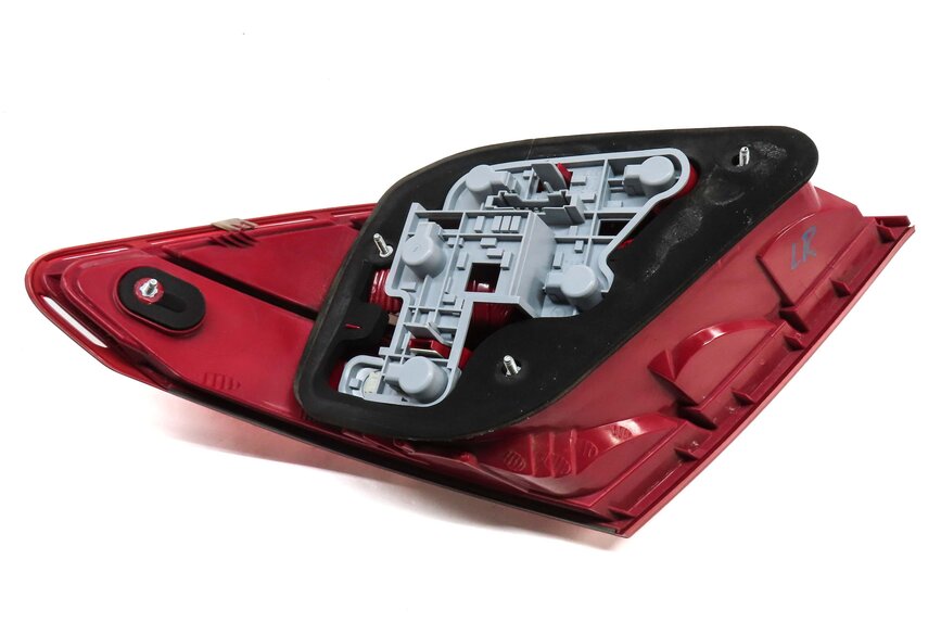 Thumbnail 5: 08-11 MERCEDES C230 C250 C300 C350 C63 AMG (W204) LEFT TAILLIGHT BRAKE LIGHT