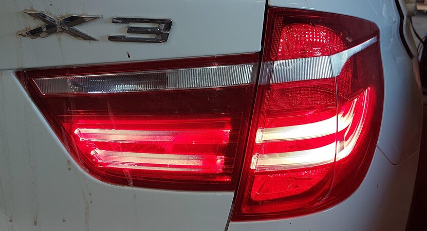 Thumbnail 2: 11-17 BMW X3 (F25) RIGHT PASSENGER OUTER INCANDESCENT TAILLIGHT LAMP (OPT 522)