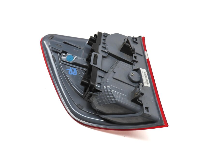 Thumbnail 6: 11-17 BMW X3 (F25) RIGHT PASSENGER OUTER INCANDESCENT TAILLIGHT LAMP (OPT 522)