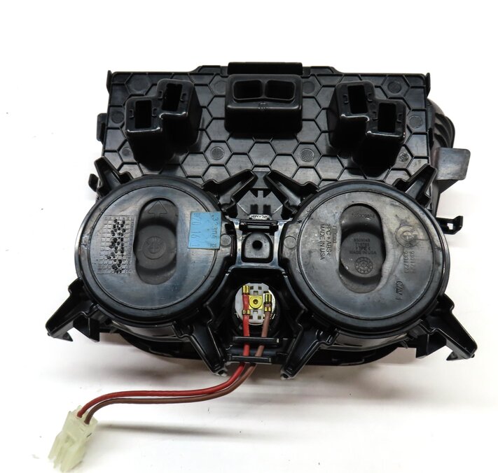 Thumbnail 6: 2017 BMW X3 (F25) FRONT CENTER CONSOLE DUAL CUPHOLDER & 12v SOCKET (BLACK)