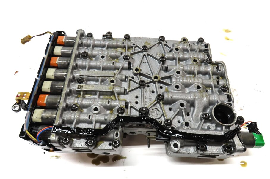 Thumbnail 6: 14-18 BMW 328i 428i X3 X4 F25 F30 F32 8HP-45 AWD AUTO TRANSMISSION VALVE BODY