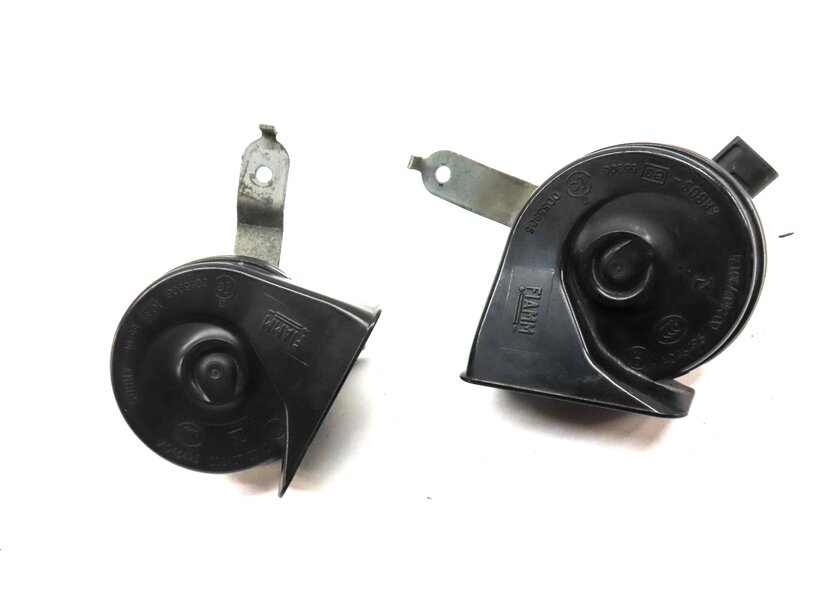 Thumbnail 3: 2011-2018 BMW X3 X4 (F25 F26) HIGH & LOW TONE SAFETY HORN SET-2