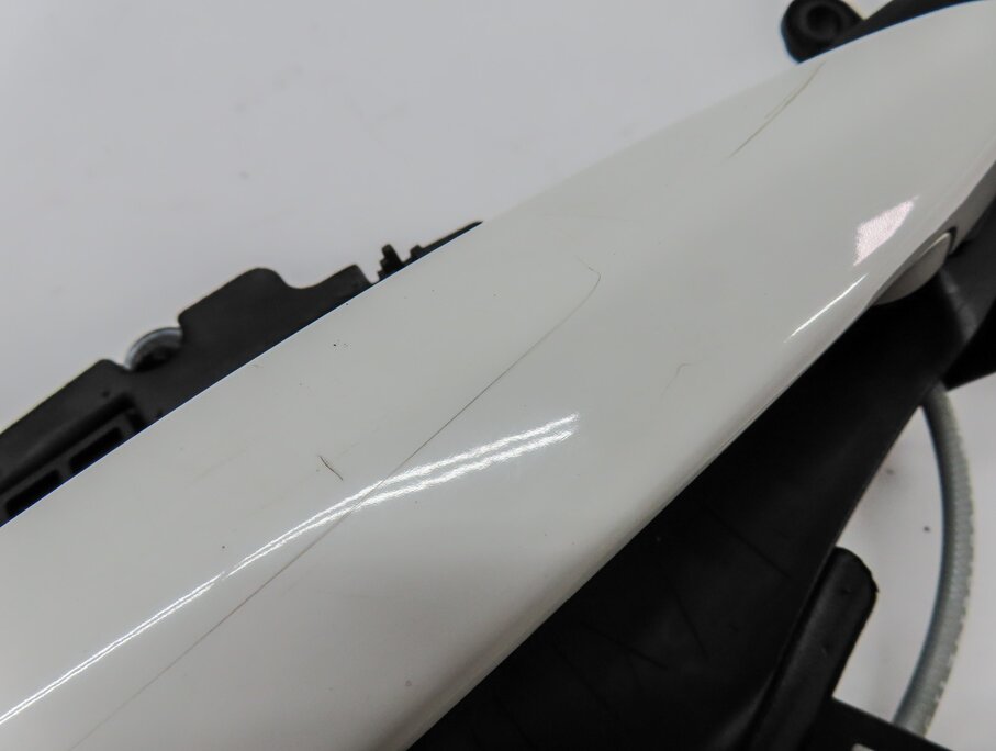 Thumbnail 7: 08-14 BMW X3 X5 X5M X6 X6M (E70 E71 F25) LEFT DRIVER DOOR HANDLE (ALPINE WHITE)