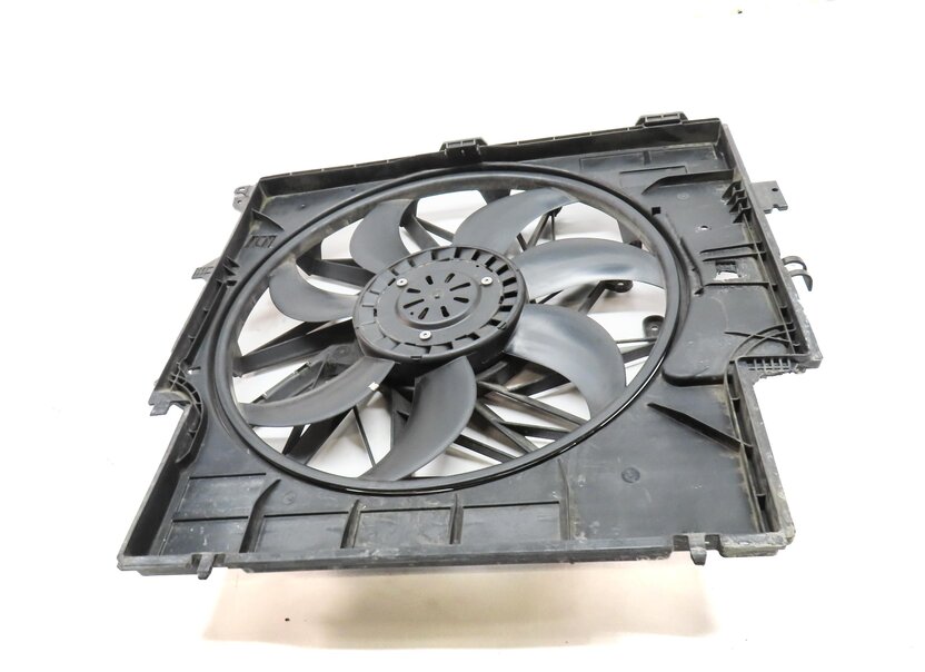 Thumbnail 2: 13-18 BMW X3 X4 (F25 F26) 2.0L N20 TURBO ENGINE RADIATOR COOLING FAN & SHROUD