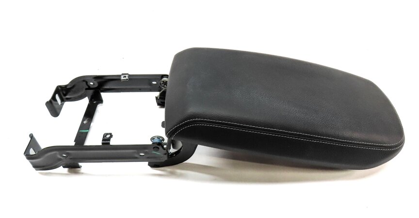 Thumbnail 4: 11-18 BMW X3 X4 F25 F26 FRONT CENTER CONSOLE STORAGE ARMREST LID (BLACK LEATHER)