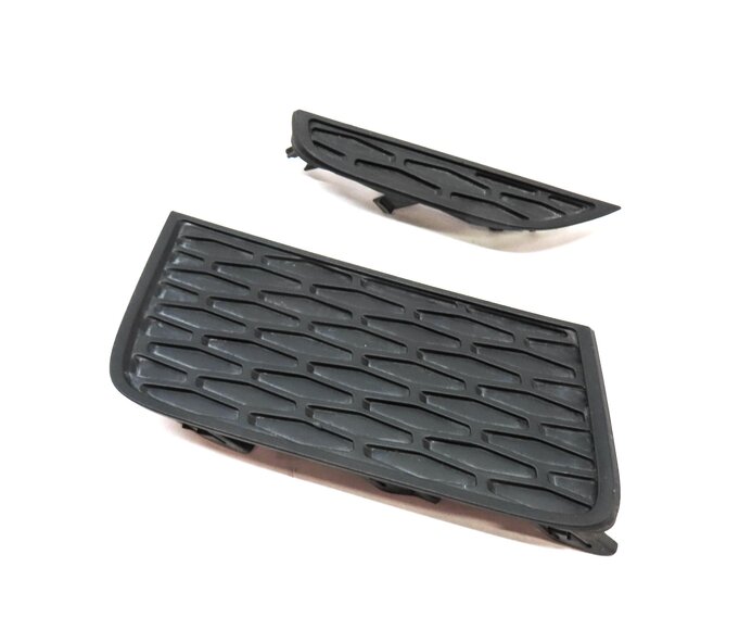 2015 LAND RANGE ROVER EVOQUE (L538) FRONT RIGHT PASSENGER FOGHLIGHT TRIM SET 2