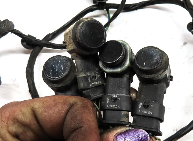 Thumbnail 6: 2015 RANGE ROVER EVOQUE L538 REAR PARK ASSIST PDC SENSOR SET6 (BLACK) & HARNESS