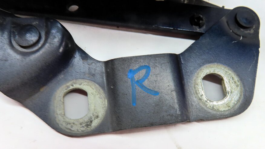 Thumbnail 6: 08-19 LAND ROVER LR2 RANGE ROVER EVOQUE (L538) HOOD HINGE SET (LOIRE BLUE 942)