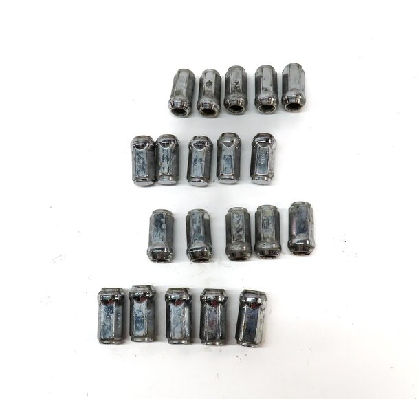 Thumbnail 4: 2008-2020 LAND ROVER LR2 DISCOVERY SPORT RANGE ROVER EVOQUE VALAR LUG NUT SET/20