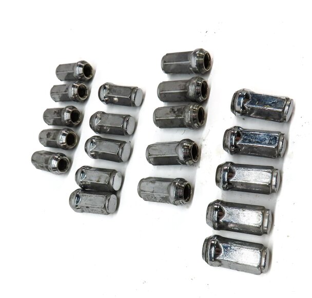 Thumbnail 5: 2008-2020 LAND ROVER LR2 DISCOVERY SPORT RANGE ROVER EVOQUE VALAR LUG NUT SET/20
