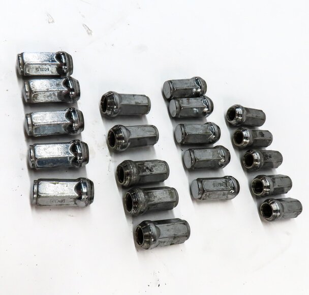 Thumbnail 6: 2008-2020 LAND ROVER LR2 DISCOVERY SPORT RANGE ROVER EVOQUE VALAR LUG NUT SET/20