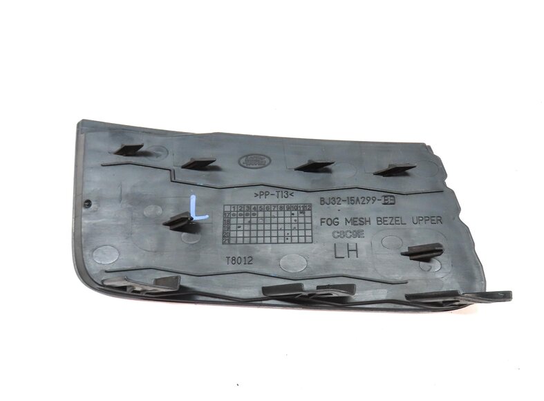 Thumbnail 8: 2015 LAND RANGE ROVER EVOQUE (L538) FRONT LEFT DRIVER FOGLIGHT TRIM SET2