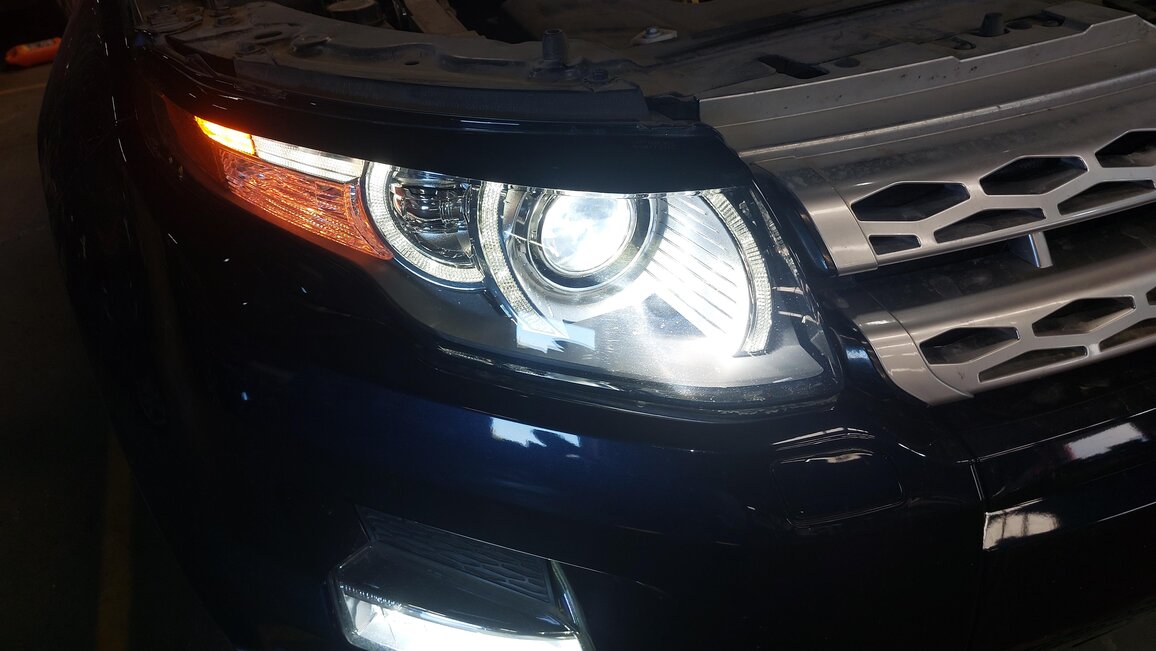 Thumbnail 2: 2012-2015 RANGE ROVER EVOQUE (L538) RIGHT - XENON HID ADAPTIVE HEADLIGHT LAMP