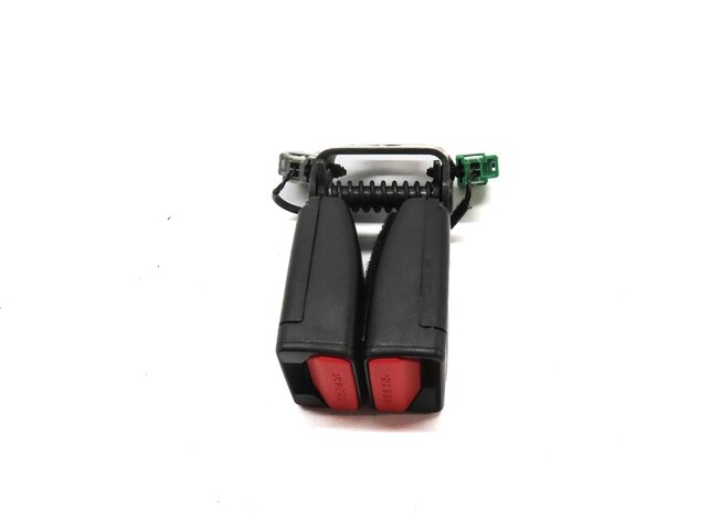 Thumbnail 2: 2015 LAND RANGE ROVER EVOQUE (L538) REAR CENTRAL DUAL SEATBELT SEAT BELT BUCKLE