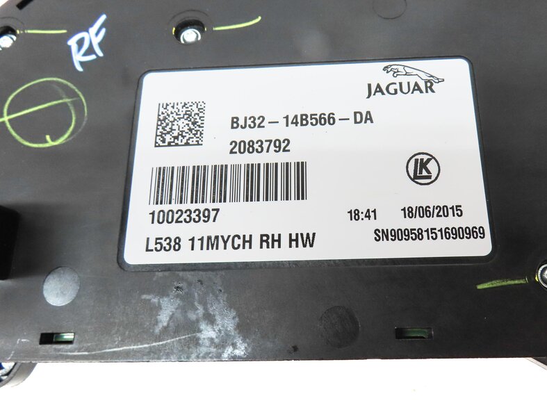 Thumbnail 6: 2015 LAND RANGE ROVER EVOQUE L538 FRONT RIGHT PASSENGER SEAT ADJUST SWITCH BLACK