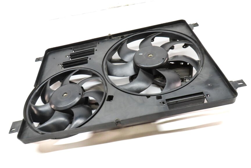 Thumbnail 3: 12-17 LR2 DISCOVERY SPORT RANGE ROVER EVOQUE (L538 L550) RADIATOR COOLING FAN