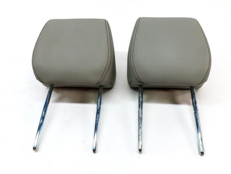 Thumbnail 2: 12-19 RANGE ROVER EVOQUE (L538) FRONT LEFT & RIGHT SEAT HEADREST SET CIRRUS GRAY