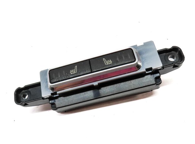 Thumbnail 3: 2015 LAND RANGE ROVER EVOQUE (L538) REAR HEATED SEAT SWITCH BUTTON PANEL