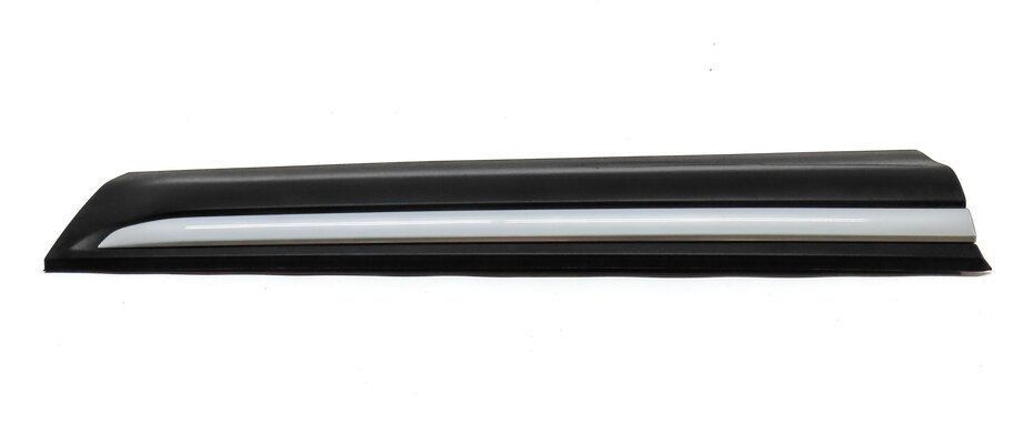 Thumbnail 2: 2015 LAND RANGE ROVER EVOQUE (L538) FRONT RIGHT LOWER DOOR MOULDING TRIM (BLACK)