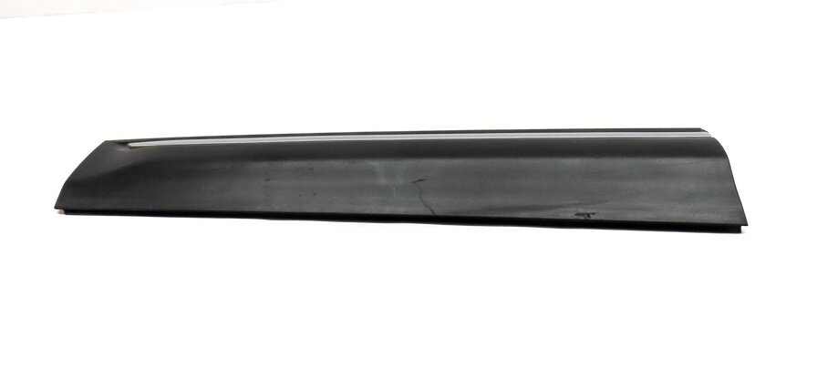 Thumbnail 5: 2015 LAND RANGE ROVER EVOQUE (L538) FRONT LEFT LOWER DOOR TRIM MOULDING (BLACK)