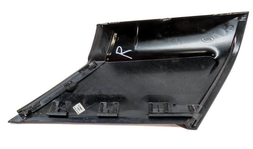Thumbnail 5: 2015 LAND RANGE ROVER EVOQUE (L538) REAR RIGHT PILLAR TRIM PANEL (BLACK)