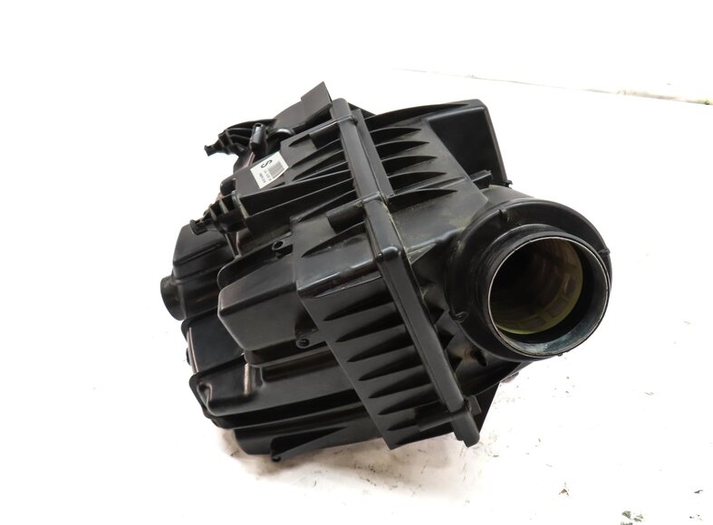 Thumbnail 2: 2015-2017 RANGE ROVER EVOQUE DISCOVERY SPORT (L538 L550) AIR FILTER BOX HOUSING