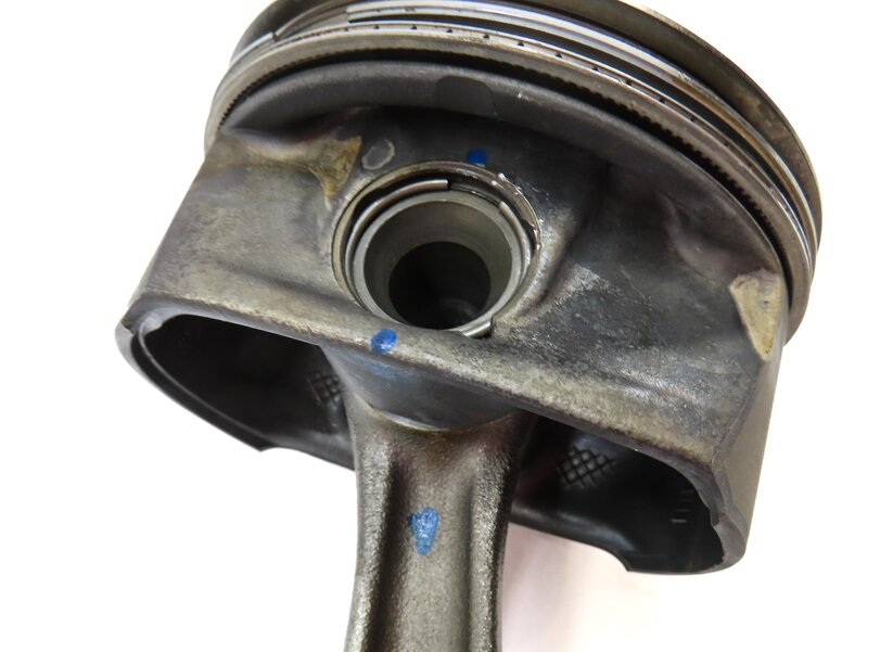 Thumbnail 7: 08-12 PORSCHE CAYENNE PANAMERA (958 970) 3.6L M46 / 4.8L M48 ENGINE PISTON SET 8