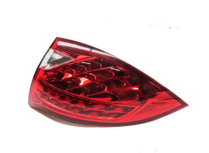 Thumbnail 1: 2011-2014 PORSCHE CAYENNE (958) RIGHT PASSENGER OUTER TAILLIGHT BRAKE LIGHT LAMP
