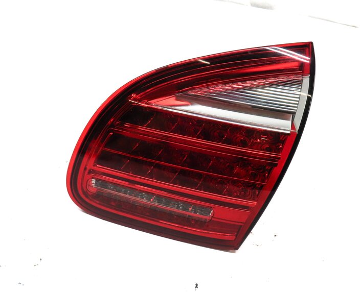 2011-2014 PORSCHE CAYENNE (958) RIGHT PASSENGER INNER TRUNK TAILLIGHT LIGHT LAMP