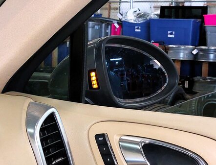 Thumbnail 2: 11-14 PORSCHE CAYENNE (958) RIGHT P-FOLD AUTODIM BLIND SPOT MIRROR (METEOR GREY)