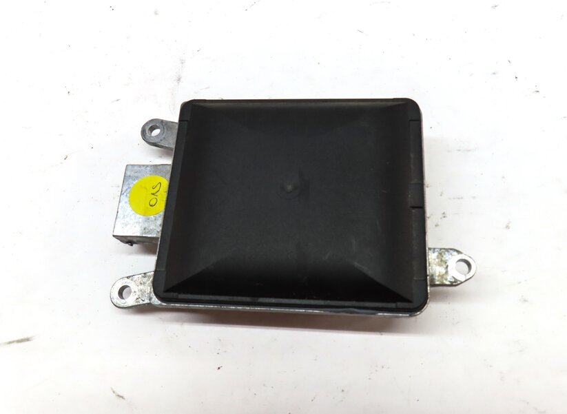 Thumbnail 5: 2011-2016 PORSCHE CAYENNE (958) LEFT DRIVER REAR BLIND SPOT RADAR MODULE
