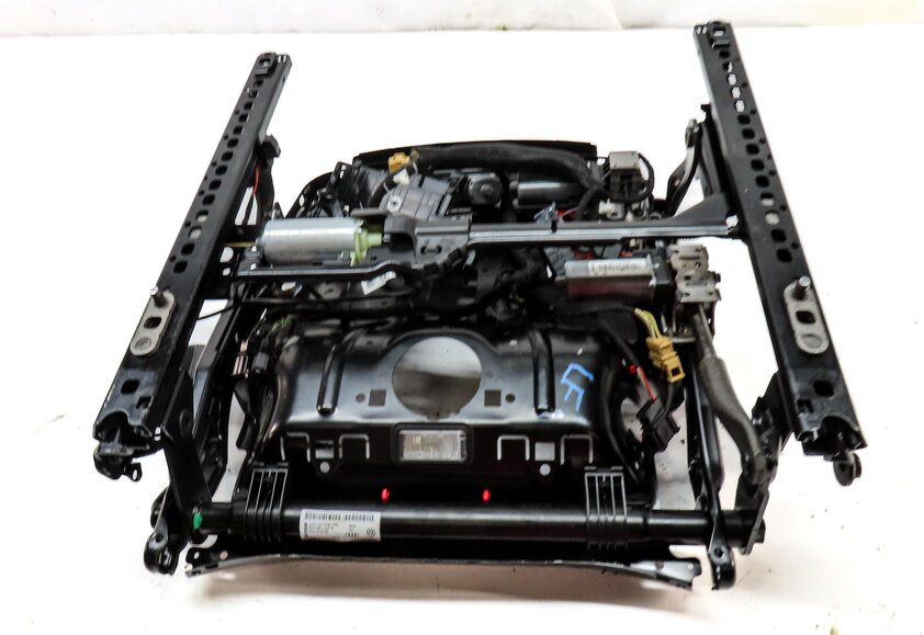 Thumbnail 6: 2011-2014 PORSCHE CAYENNE (958) LEFT FRONT DRIVER SEAT TRACK & MOTORS w/ MEMORY