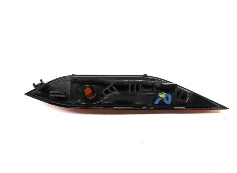 Thumbnail 4: 2011 PORSCHE CAYENNE (958) FRONT RIGHT PASSENGER SIDE MARKER LIGHT LENS (AMBER)