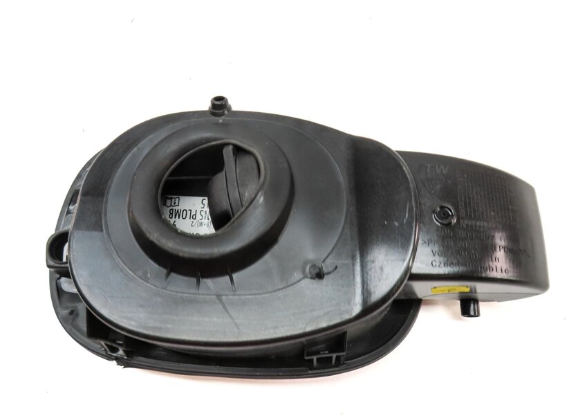 Thumbnail 5: 2011-2018 PORSCHE CAYENNE (958) FUEL TANK DOOR w/ HOUSING (METEOR GREY)