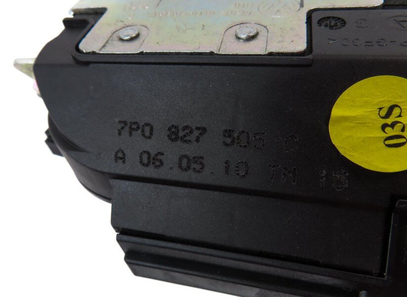 Thumbnail 6: 2011 PORSCHE CAYENNE (958) REAR HATCH TRUNK LOCK LATCH ACTUATOR 7P0827505C