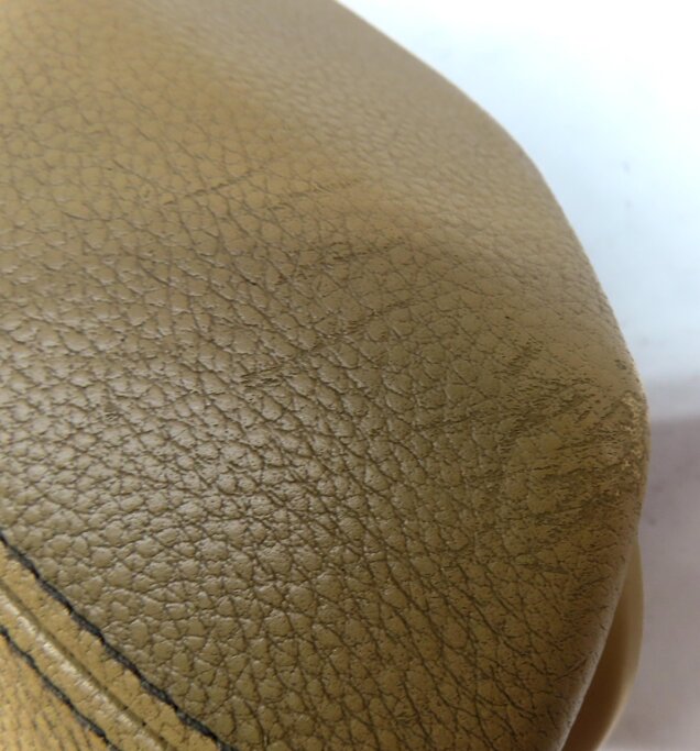 Thumbnail 8: 11-18 PORSCHE CAYENNE (958) FRONT CENTER CONSOLE ARMREST ARM REST LID (BEIGE)